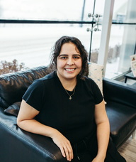 Book an Appointment with Beatriz Moya for Massage Therapy