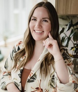 Book an Appointment with Madisyn Unger at Opal & Ice Collective (Saskatoon)
