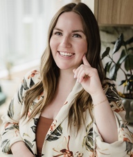 Book an Appointment with Madisyn Unger for Injections