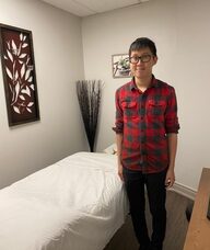Book an Appointment with Napier Woo for Registered Massage Therapy