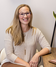 Book an Appointment with Lindsay Pleasance for FREE Discovery Call
