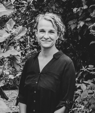 Book an Appointment with Andrea Hansen for Acupuncture