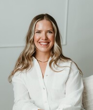 Book an Appointment with Mariah Hunt for Counselling