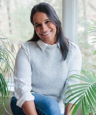 Book an Appointment with Stephanie Giacomelli for Psychotherapy
