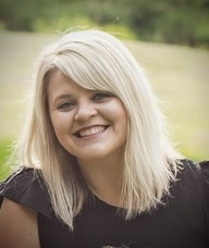 Book an Appointment with Michelle Roberts for MSW/MACP Clinical Counselling Intern